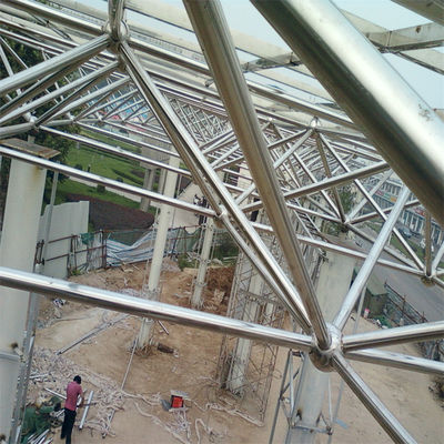 Prefab Steel Space Frame with 15-21 Days Delivery Customized Size and Sound Insulated for Stadium Roof Structure