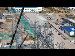 طول الفترة الفولاذية الجاهزة الفضاء الإطار سقف هيكل 0.8mm السقف الخفيف